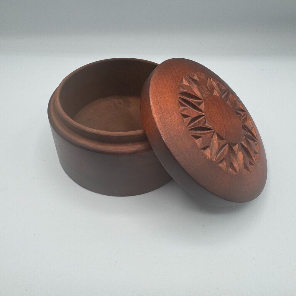 Carved Wood Trinket Lid Jewelry Box Brown 4.5" Diameter Made in Poland - Picture 5 of 6